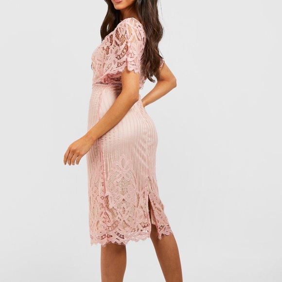 Boohoo lace dress - Picture 2 of 8